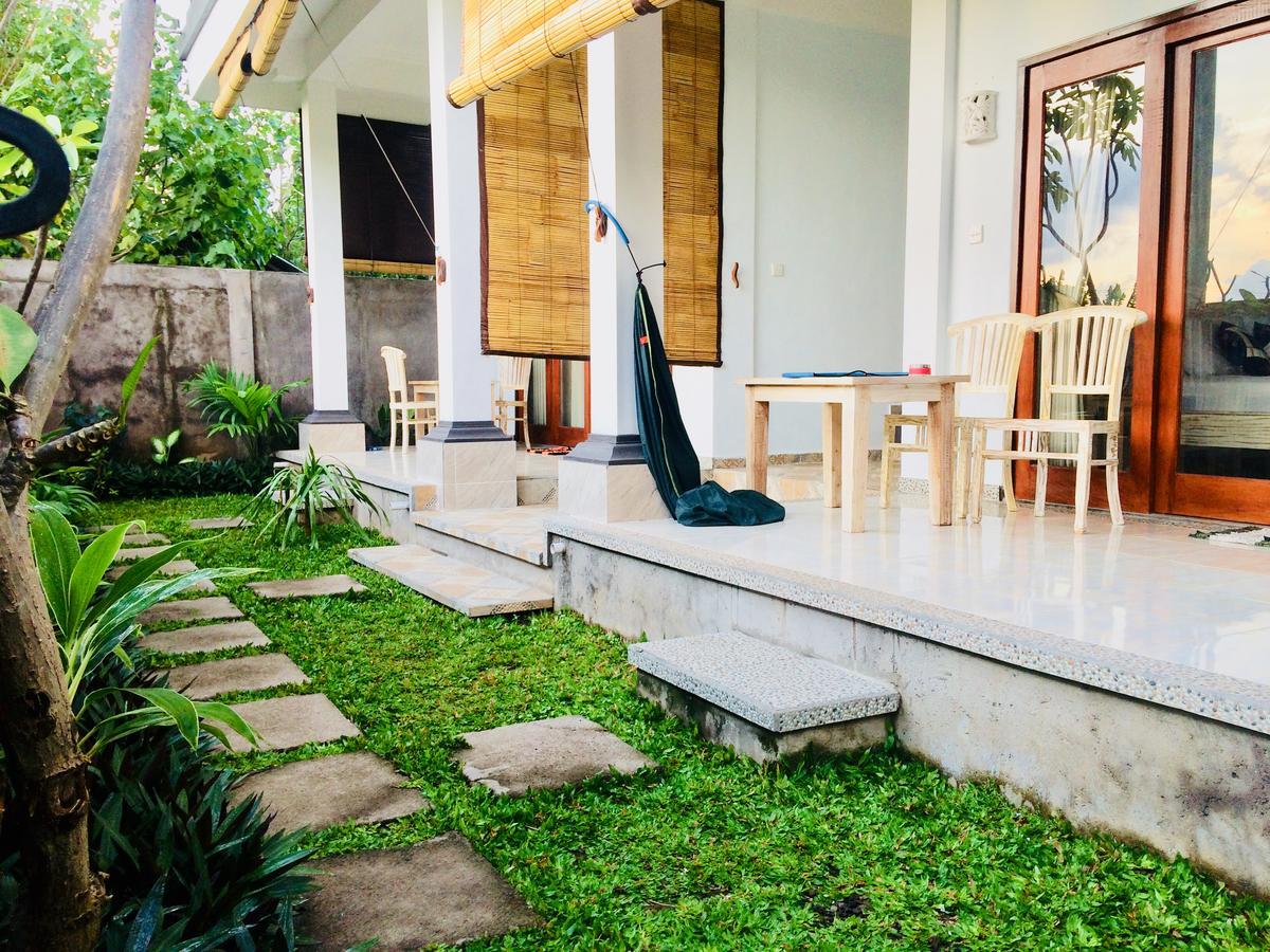 D'Uma Amed Homestay Exterior foto